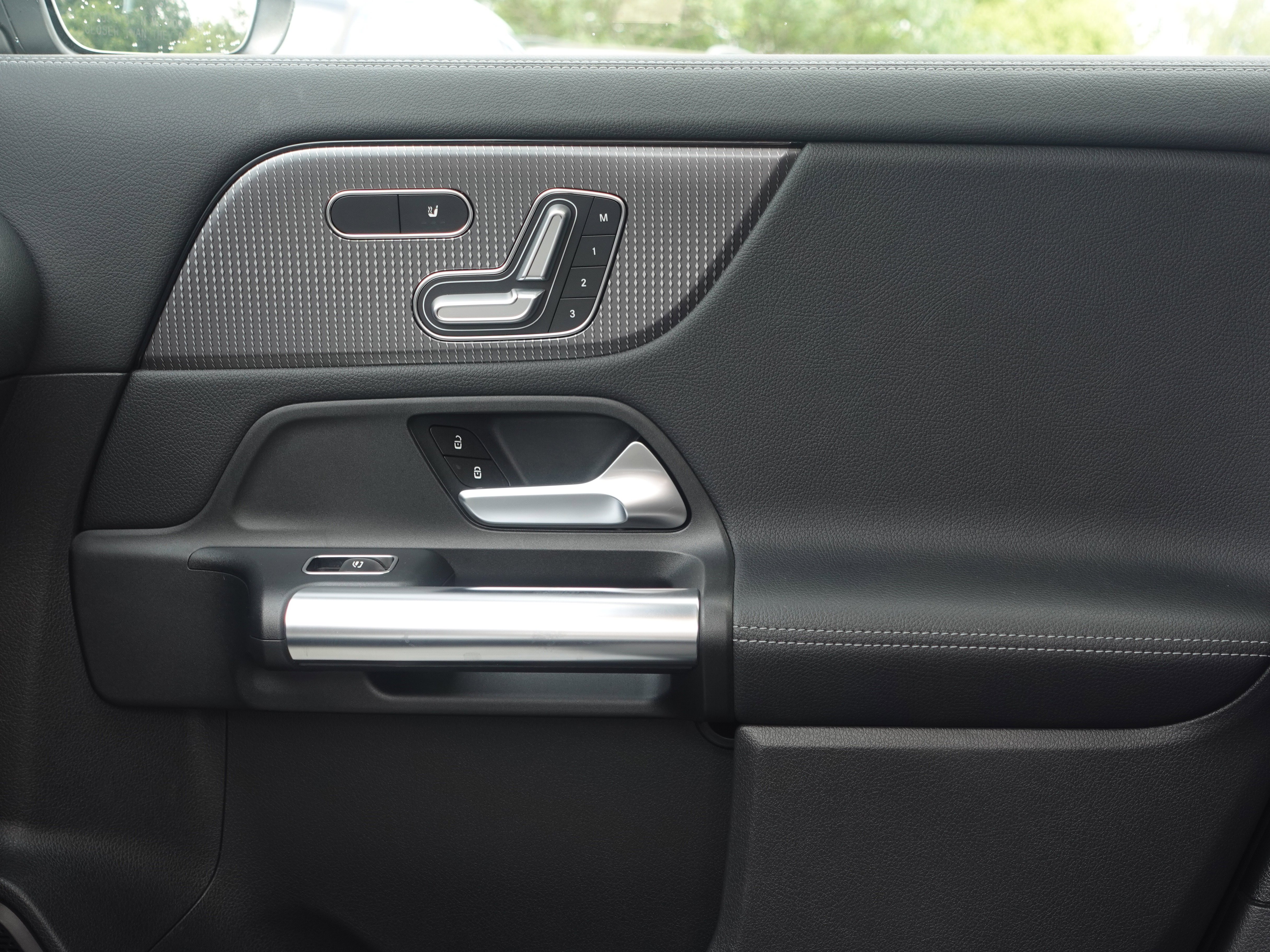 2021 Mercedes-Benz GLA GLA250 - Photo 10