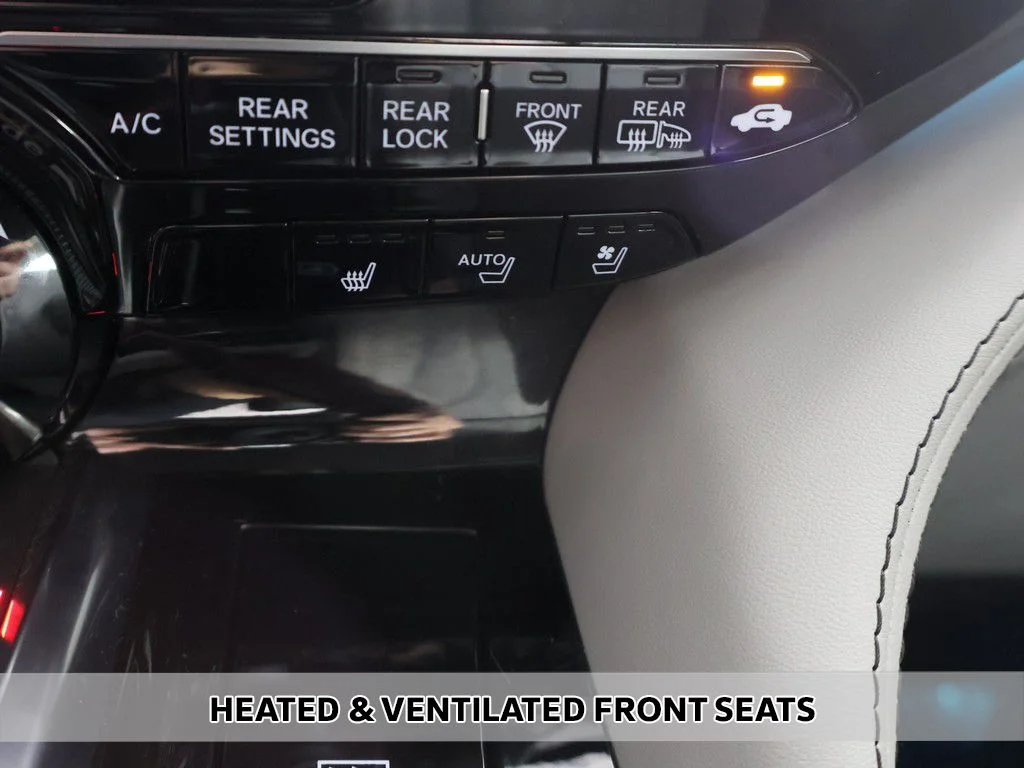 Used 2022 Silver Acura Advance image 8