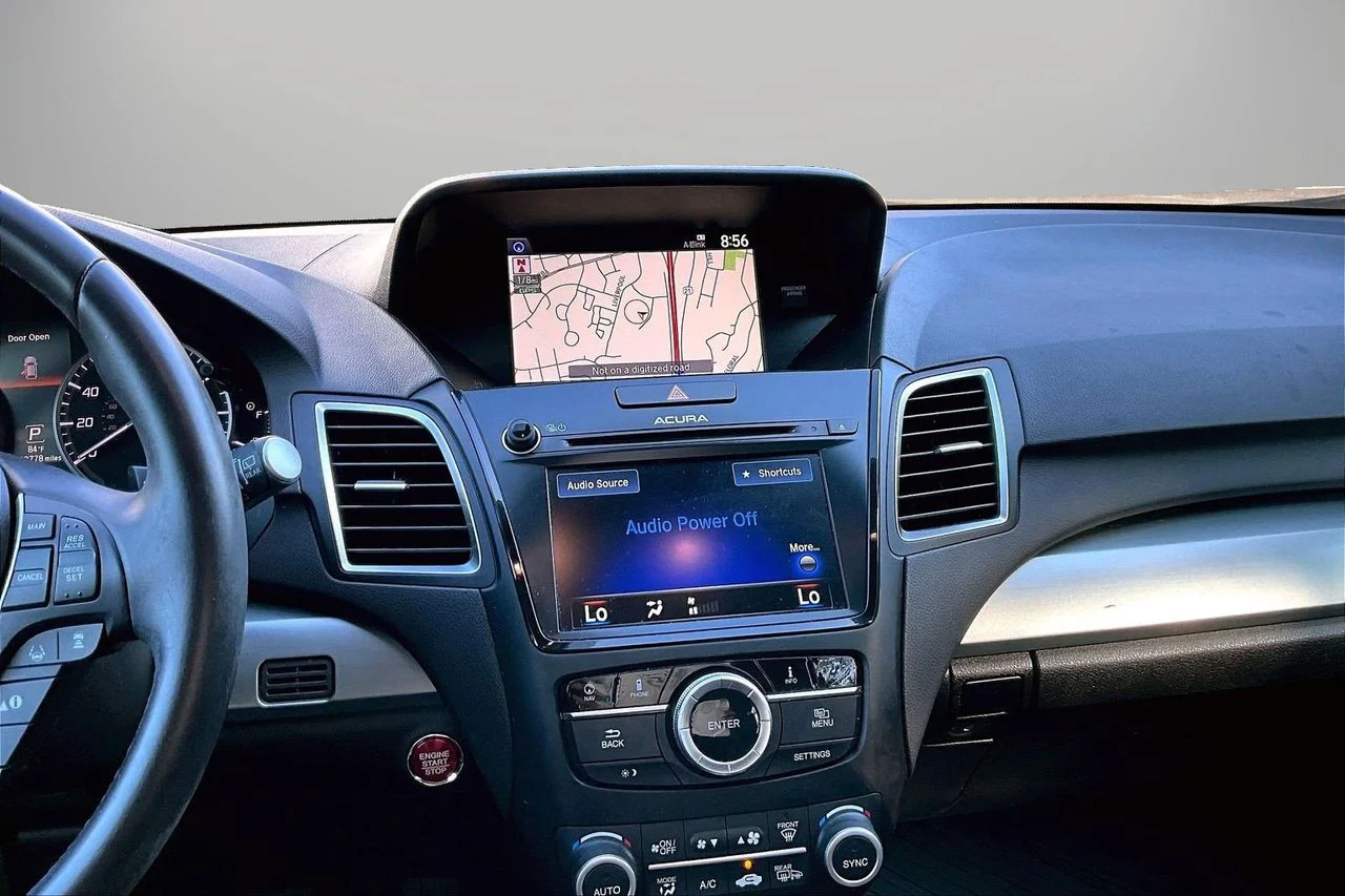 Used 2018  Acura Advance Package image 12