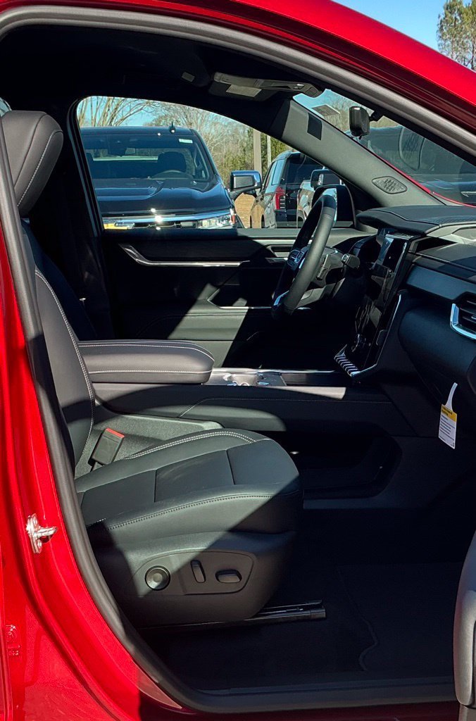 2026 GMC Acadia Elevation - Photo 24