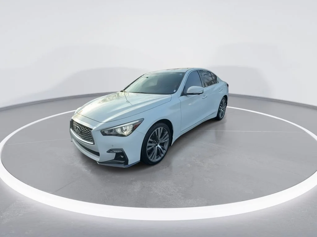 Used 2022 White INFINITI SENSORY image 4