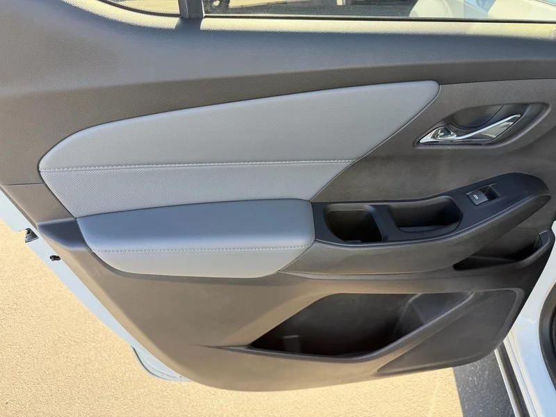 Used 2019 SUMMIT WHITE Chevrolet Premier image 19