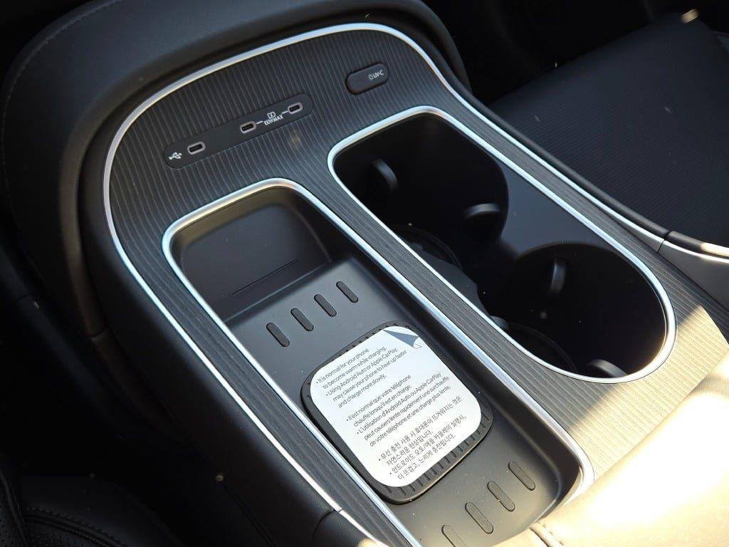New 2026 White Pearl Hyundai Calligraphy AWD image 30