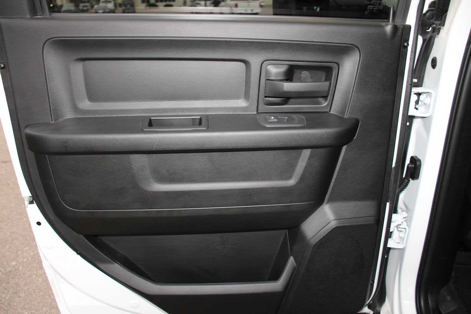 2025 RAM 3500 Tradesman - Photo 45