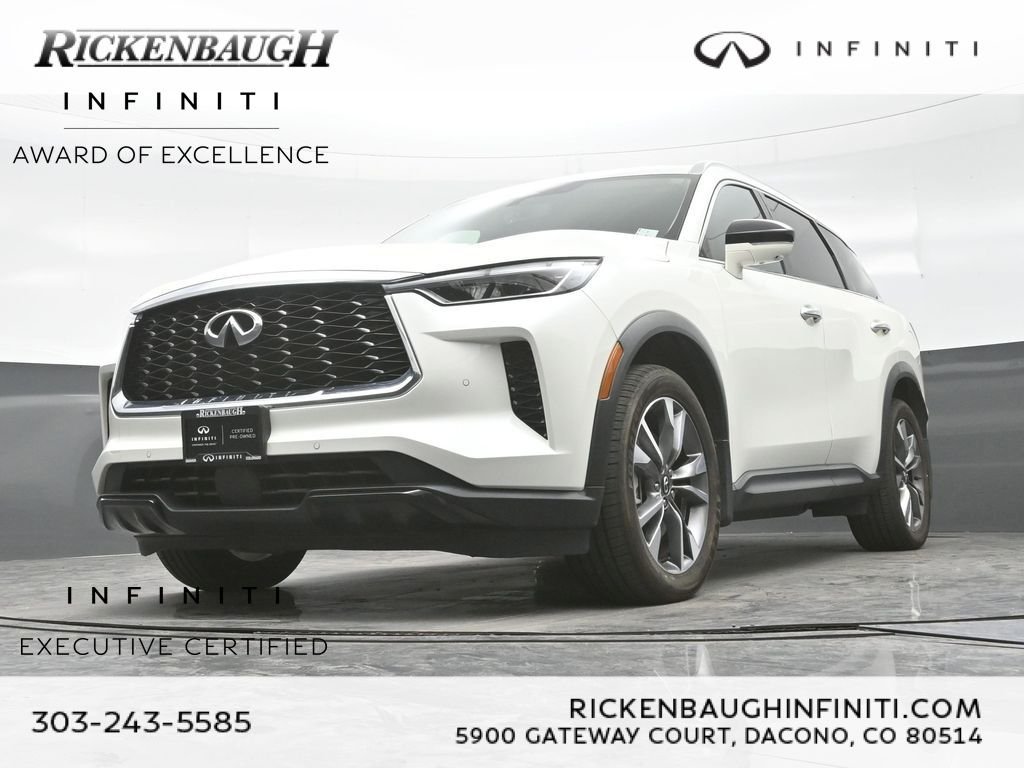 Certified Used 2023 White INFINITI LUXE image 29
