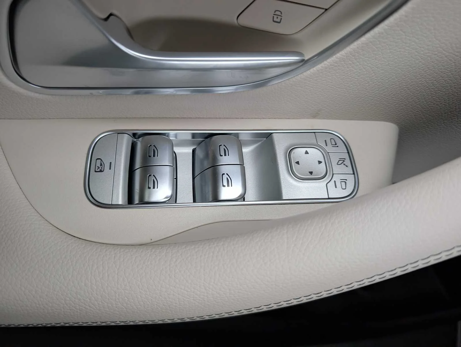Used 2026  Mercedes-Benz GLE 350 image 30