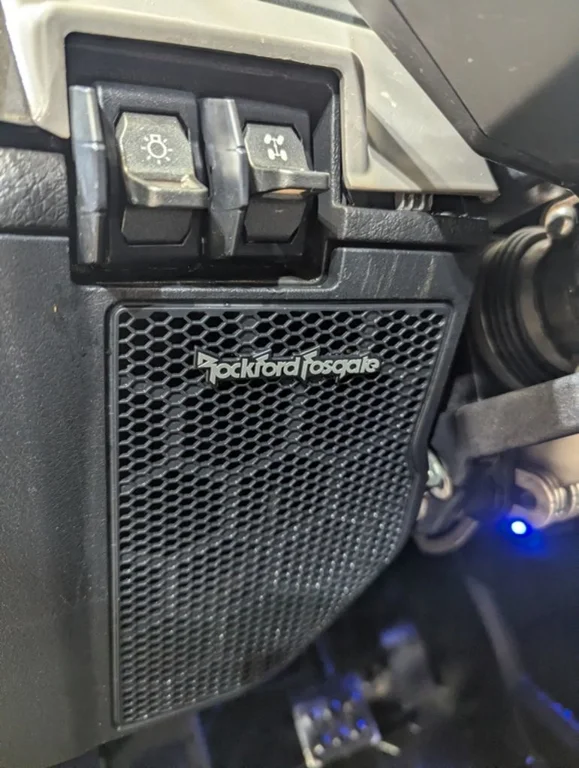 Used 2023 BLACK Polaris Ultimate image 11