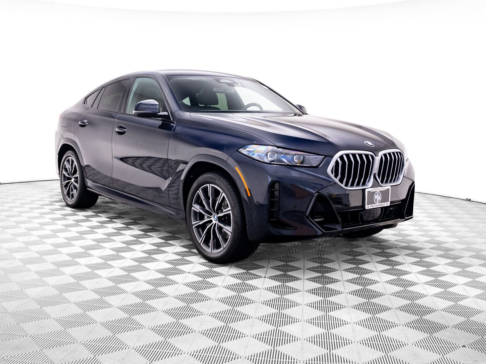 Used 2025 Black BMW xDrive40i image 7