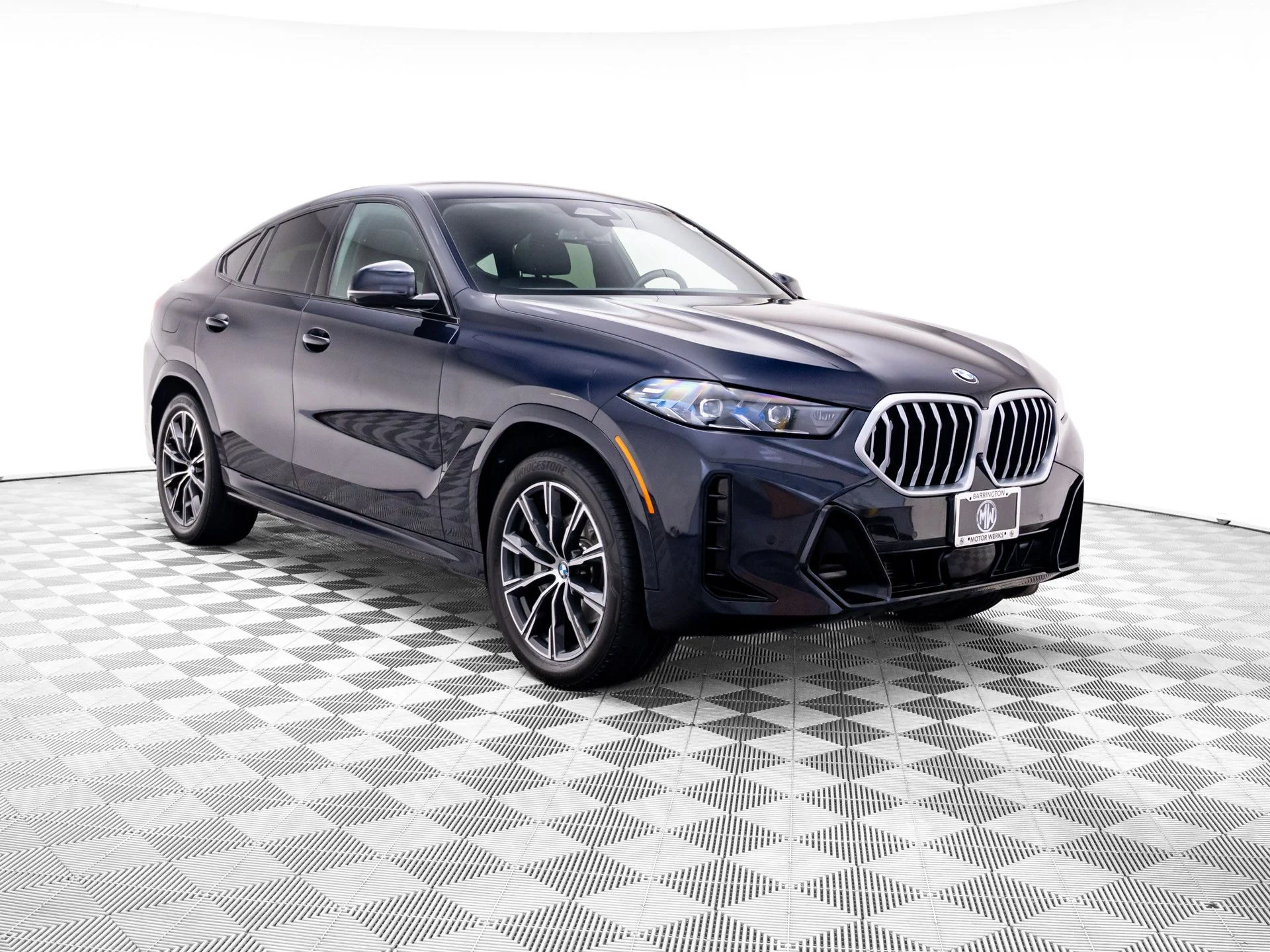 Used 2025 Black BMW xDrive40i image 7