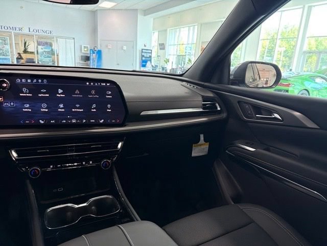 2026 Chevrolet Traverse LT - Photo 18