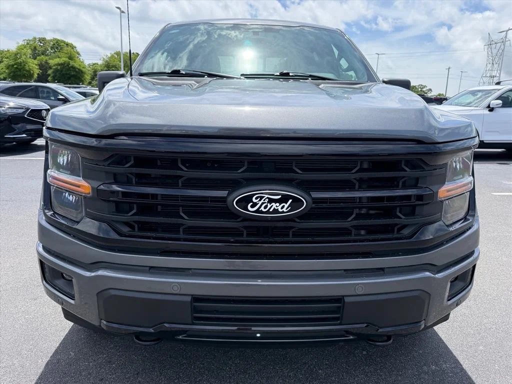 Certified Used 2025 Gray Ford XLT image 3