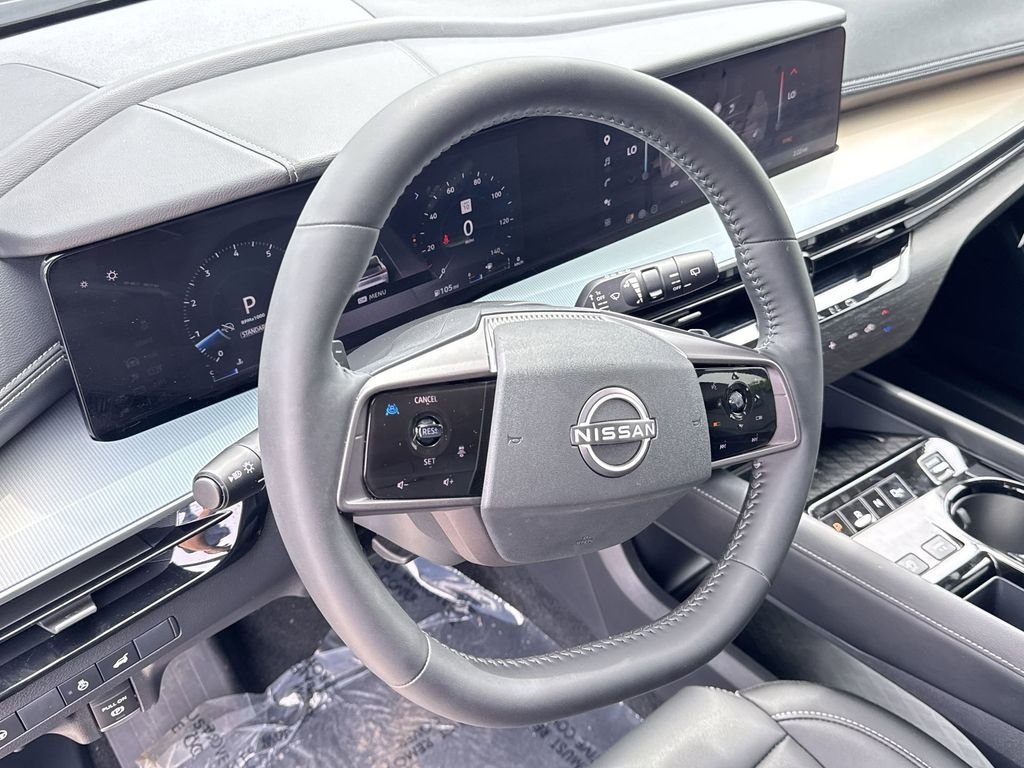 Used 2025 Blue Nissan SL image 11