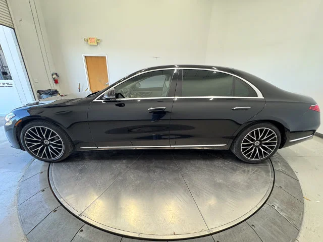 Certified Used 2023 Obsidian Black Metallic Mercedes-Benz S 500 image 15
