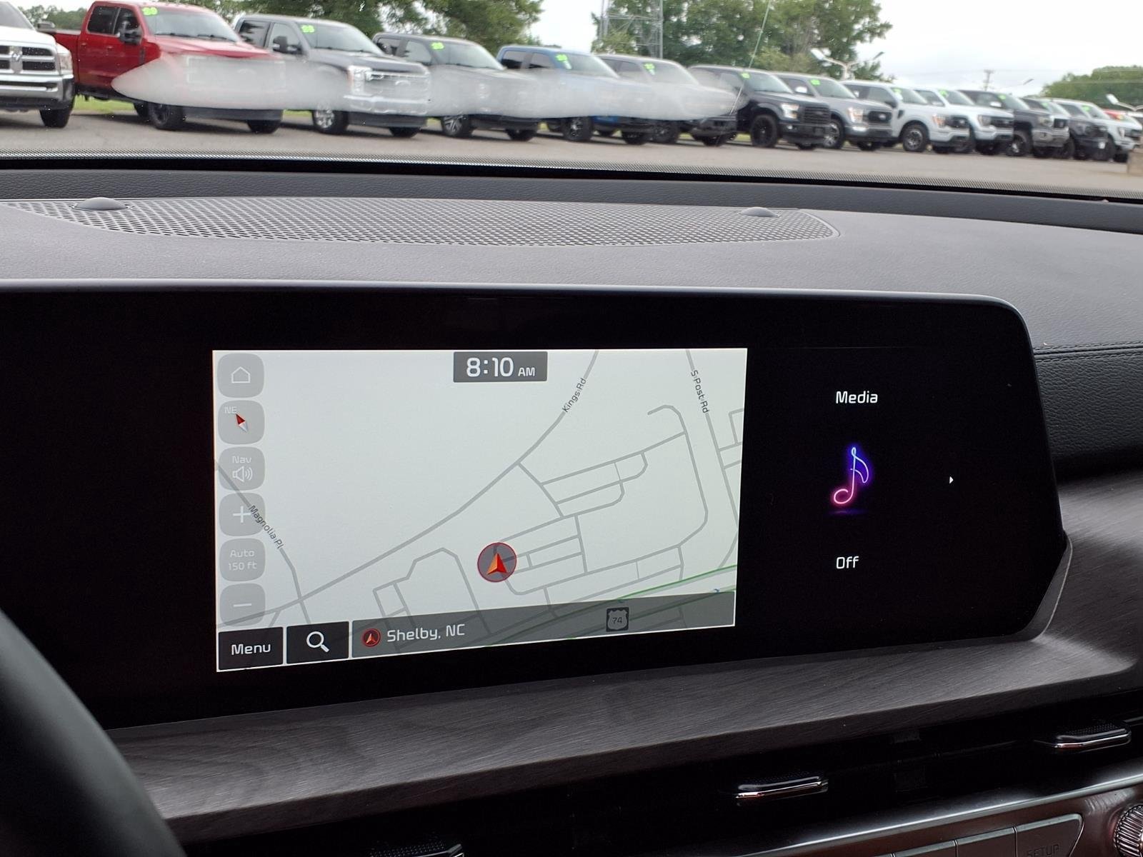 Used 2025 Glacial White Pearl Kia EX X-Line image 24