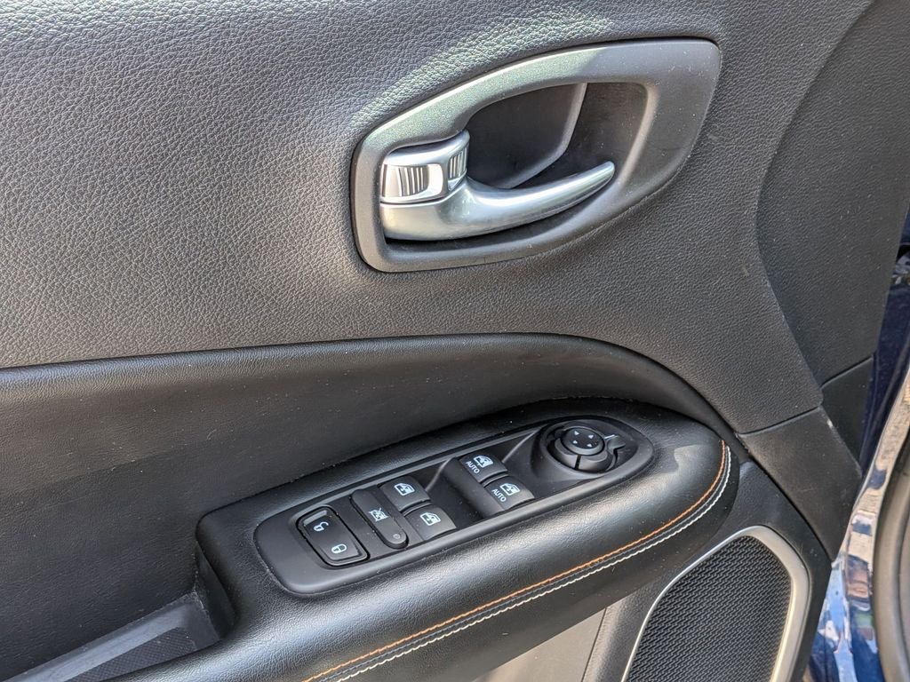 Used 2021 Blue Jeep Latitude image 11