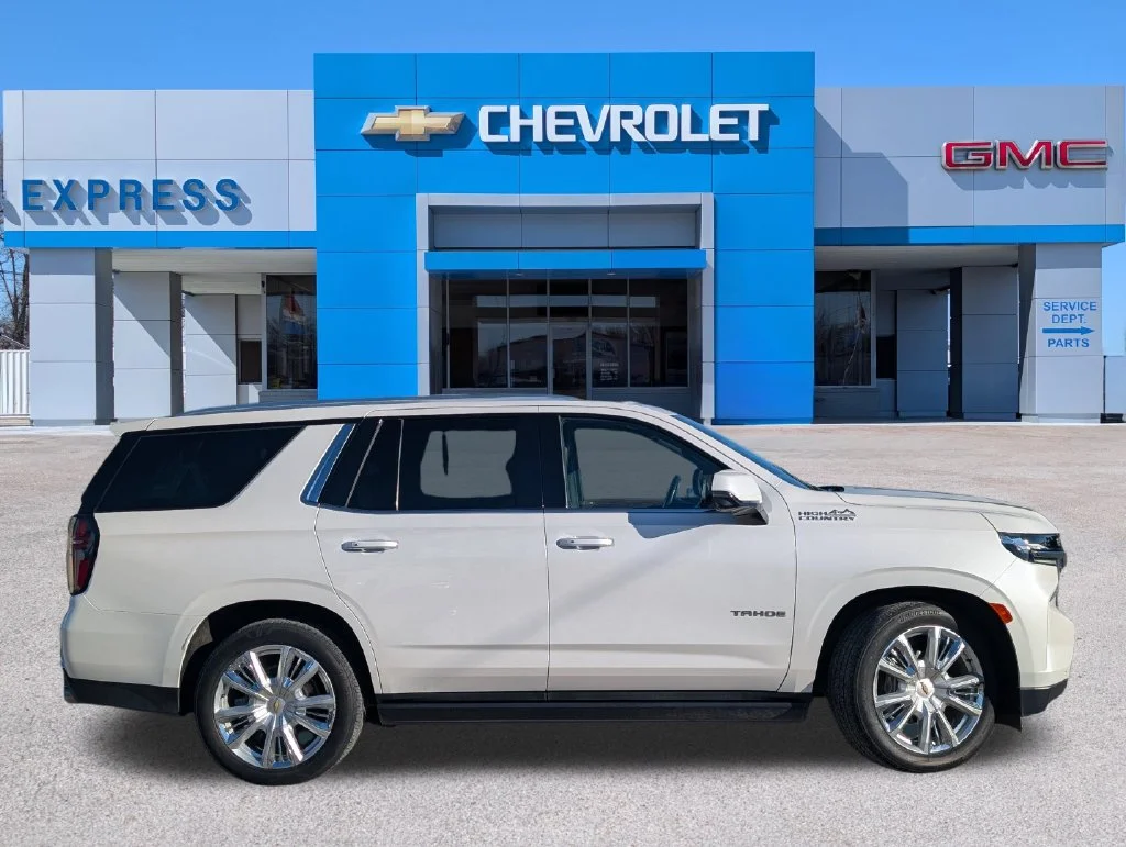 Used 2021 Beige Chevrolet High Country image 2