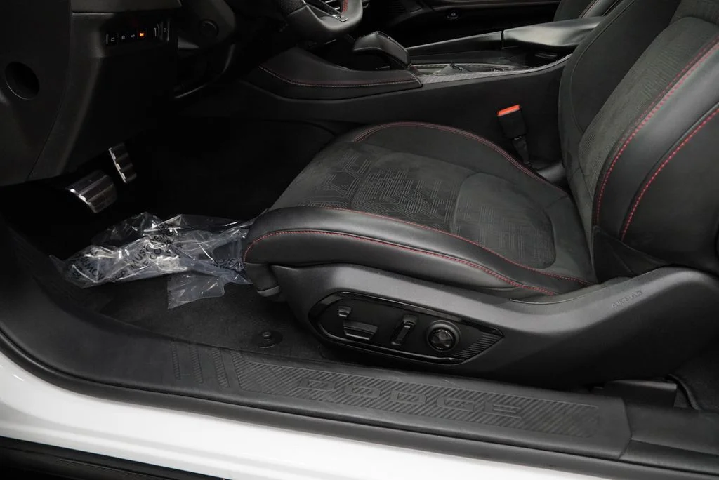 Used 2024 White Dodge R/T Scat Pack Track Pack image 38