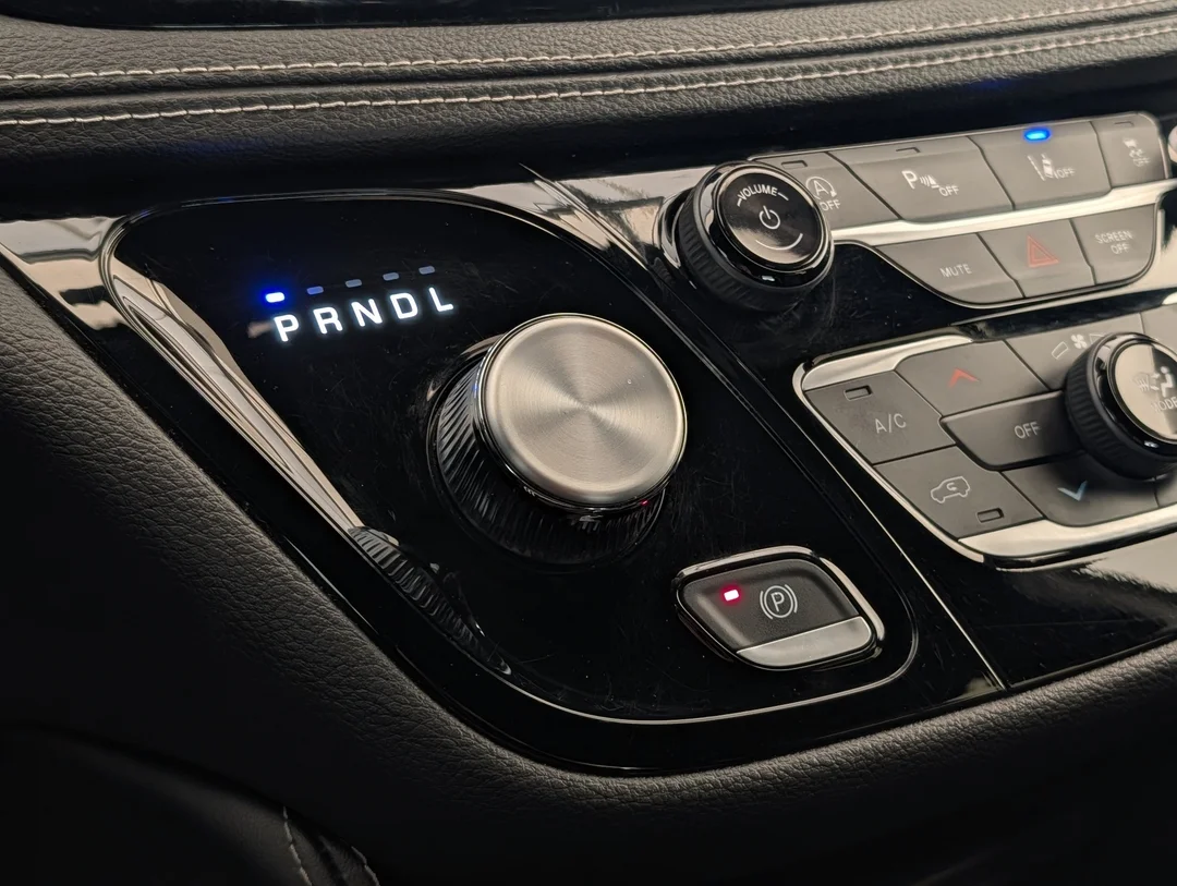 Used 2025 Grey Chrysler Limited - - FWD - Nappa Leather - Full Sunroof - Blind Spot & More! image 20