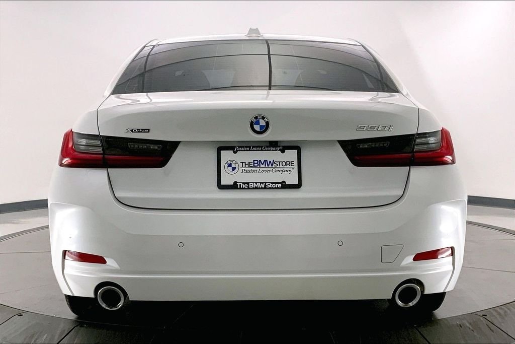 Used 2023 White Metallic BMW 330i xDrive image 3