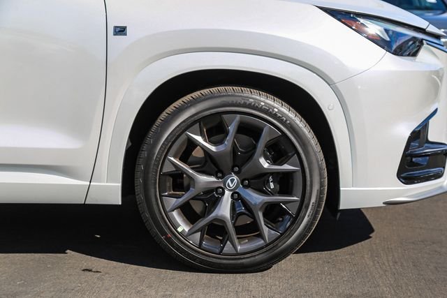 2026 Lexus TX 500h F-Sport Premium - Photo 10
