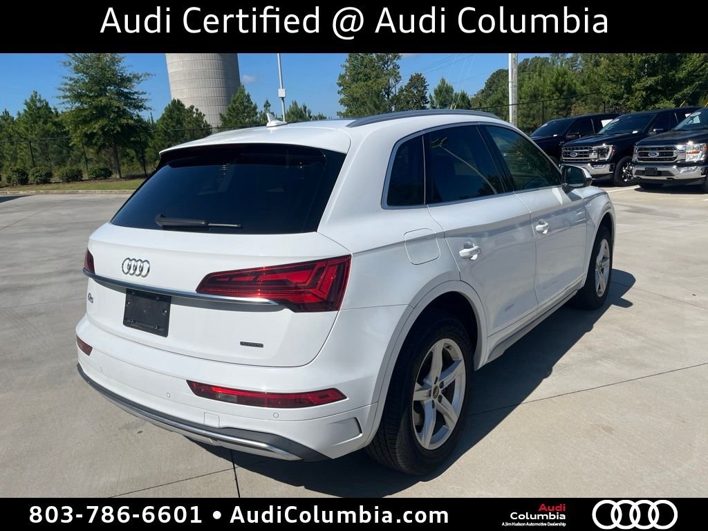 Used 2024  Audi 40 Premium image 3