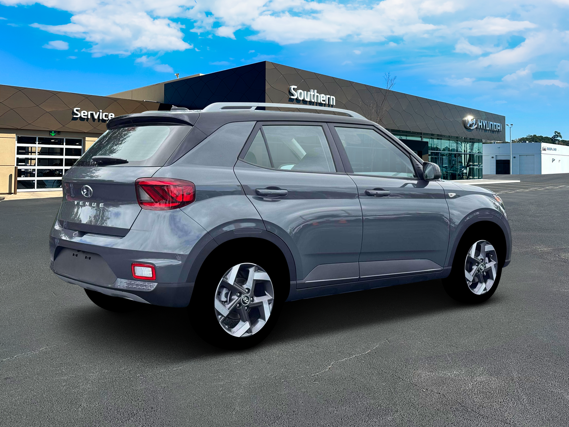 New 2026 Gray Hyundai SEL w/Two-Tone Roof image 8
