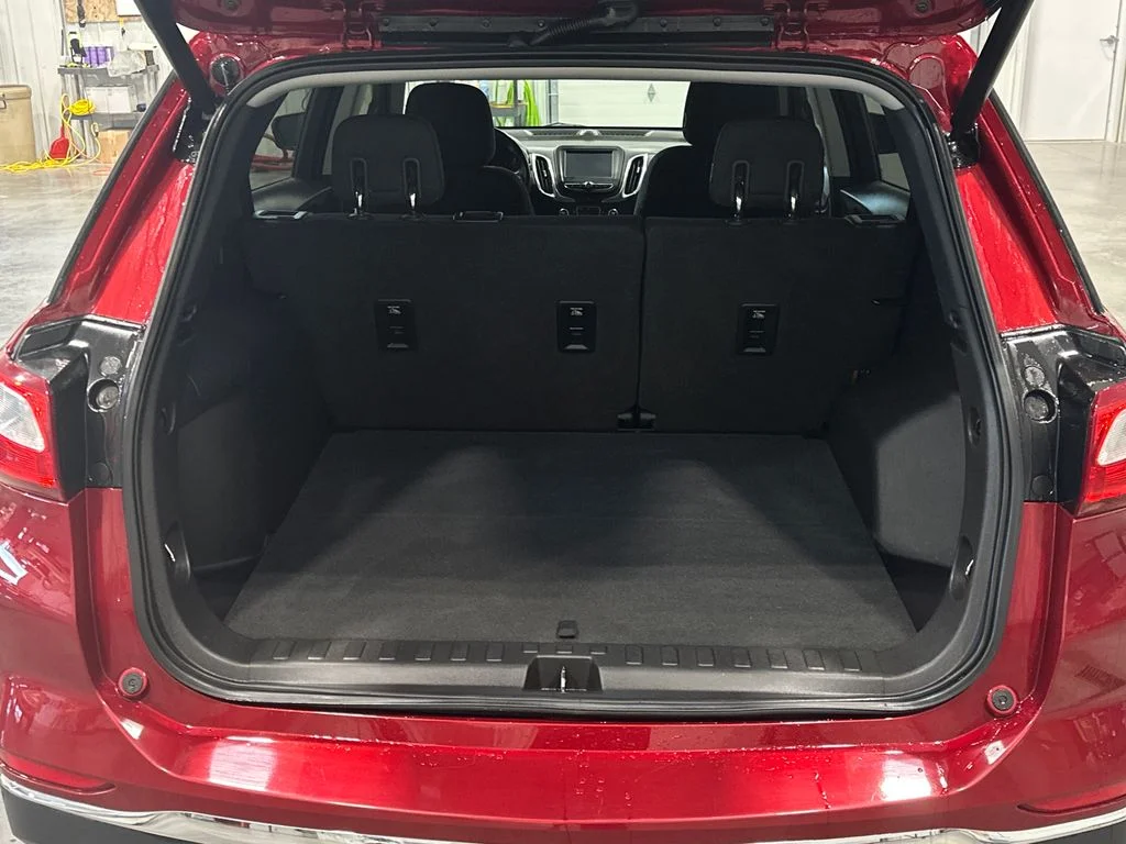 Used 2018 Red Chevrolet LT image 31
