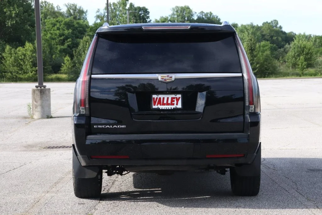 Used 2017 Black Raven Cadillac Luxury image 8