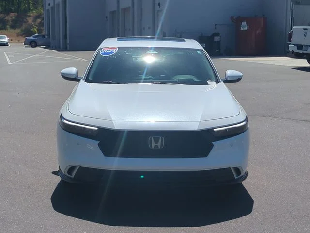Used 2024  Honda Touring image 16