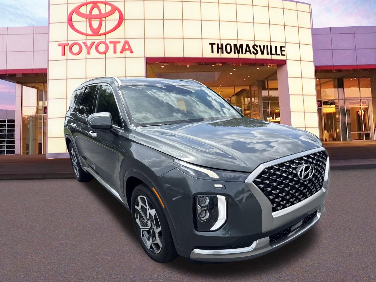 Used 2022 Rainforest Hyundai Calligraphy image 3