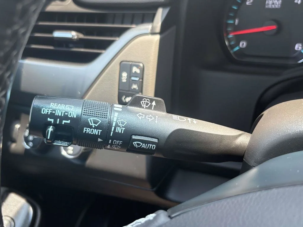 Used 2018 Silver Chevrolet LT image 32