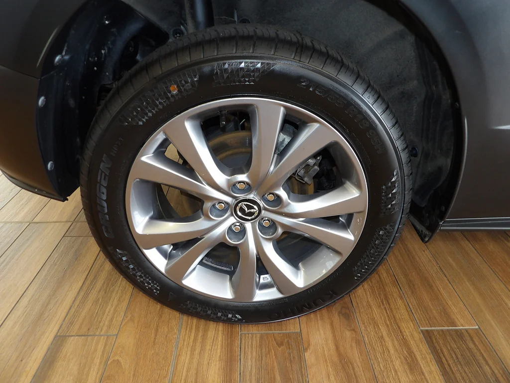 Certified Used 2023 Platinum Quartz Metallic Mazda 2.5 S Premium image 5