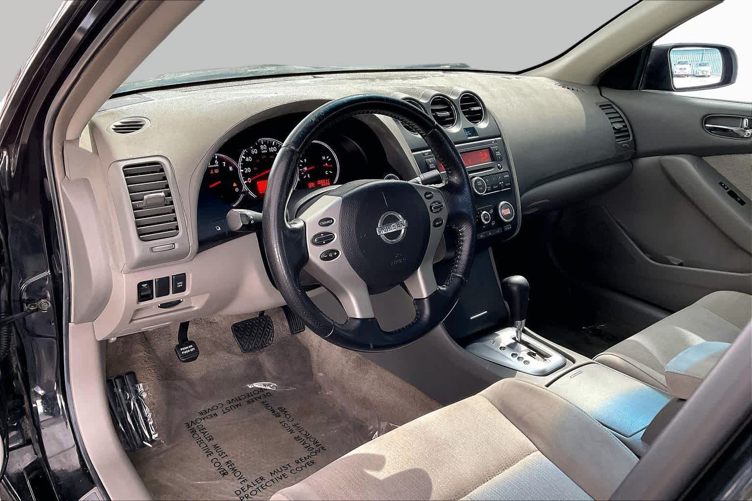 Used 2010 Super Black Nissan 2.5 S image 17
