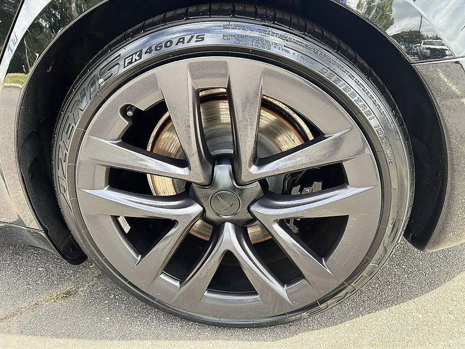 Used 2021 Solid Black Tesla Long Range image 10