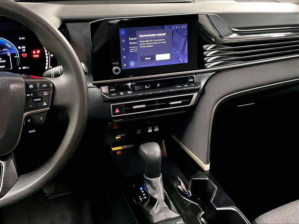 Used 2025  Toyota LE image 18