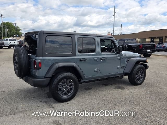 New 2026 Anvil Clearcoat Jeep Sport RHD image 10