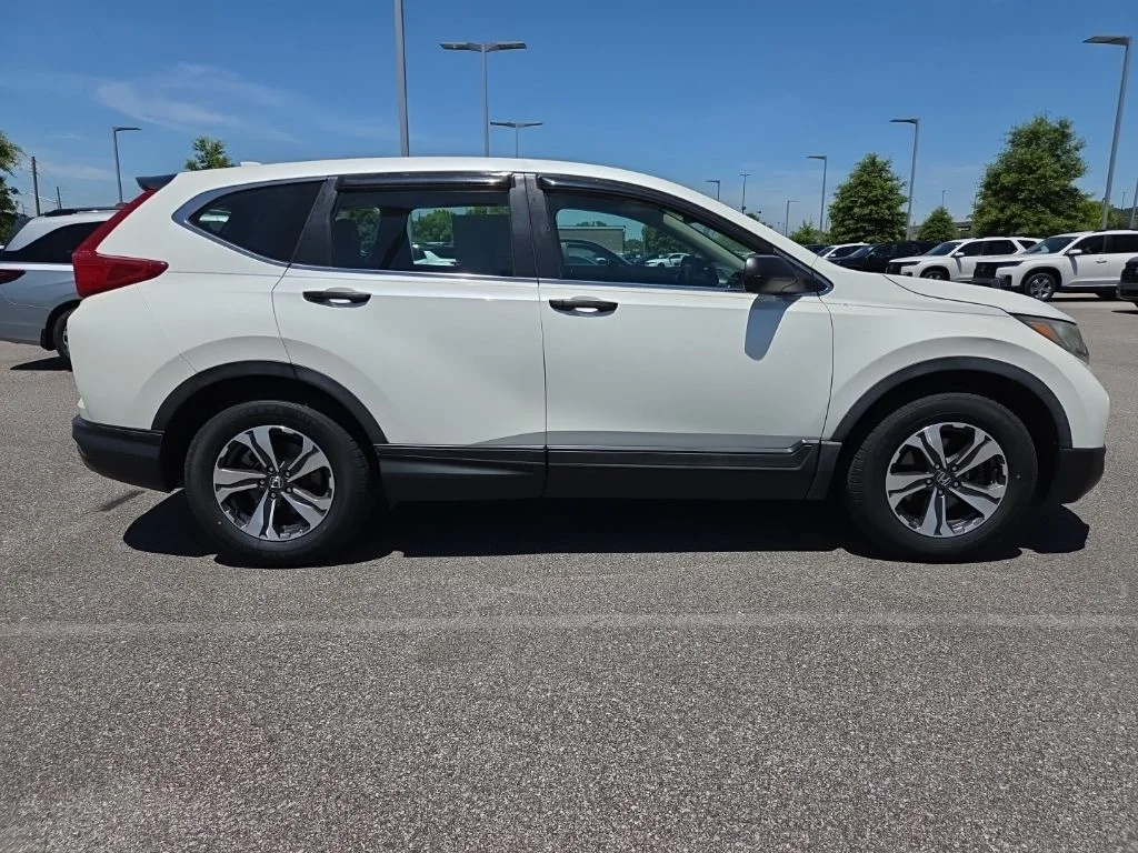 Used 2017  Honda LX image 2