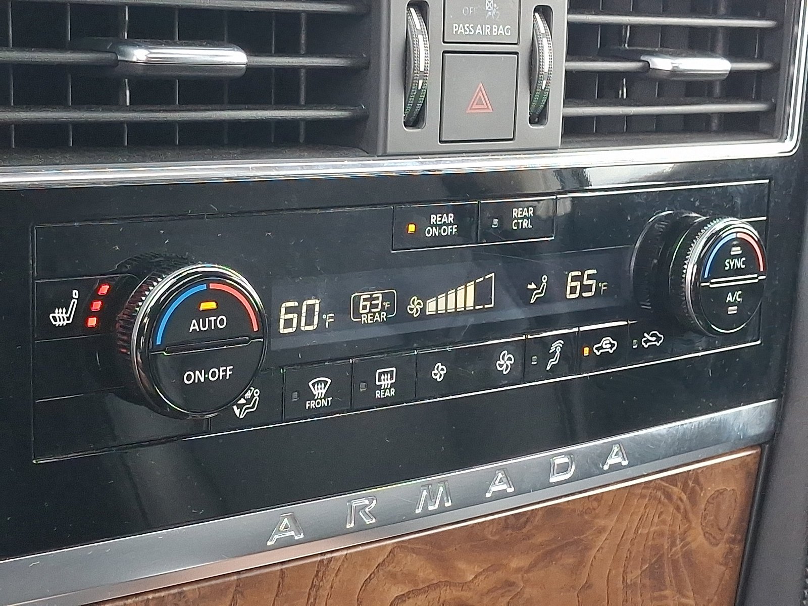 Used 2024 Gun Metallic Nissan SL image 18