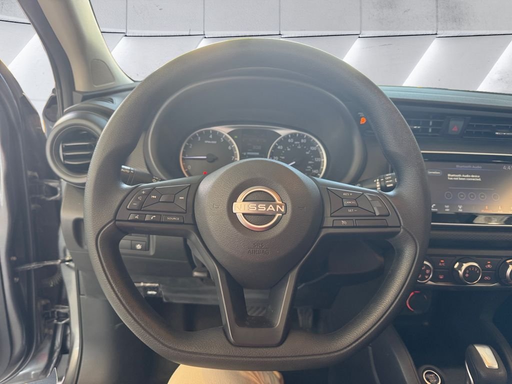 Used 2025 Gray Nissan S image 9