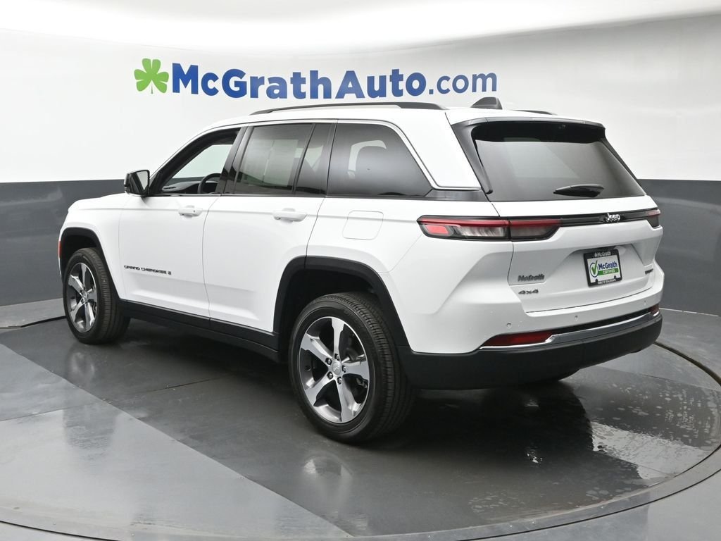 Used 2023 White Jeep Limited image 25