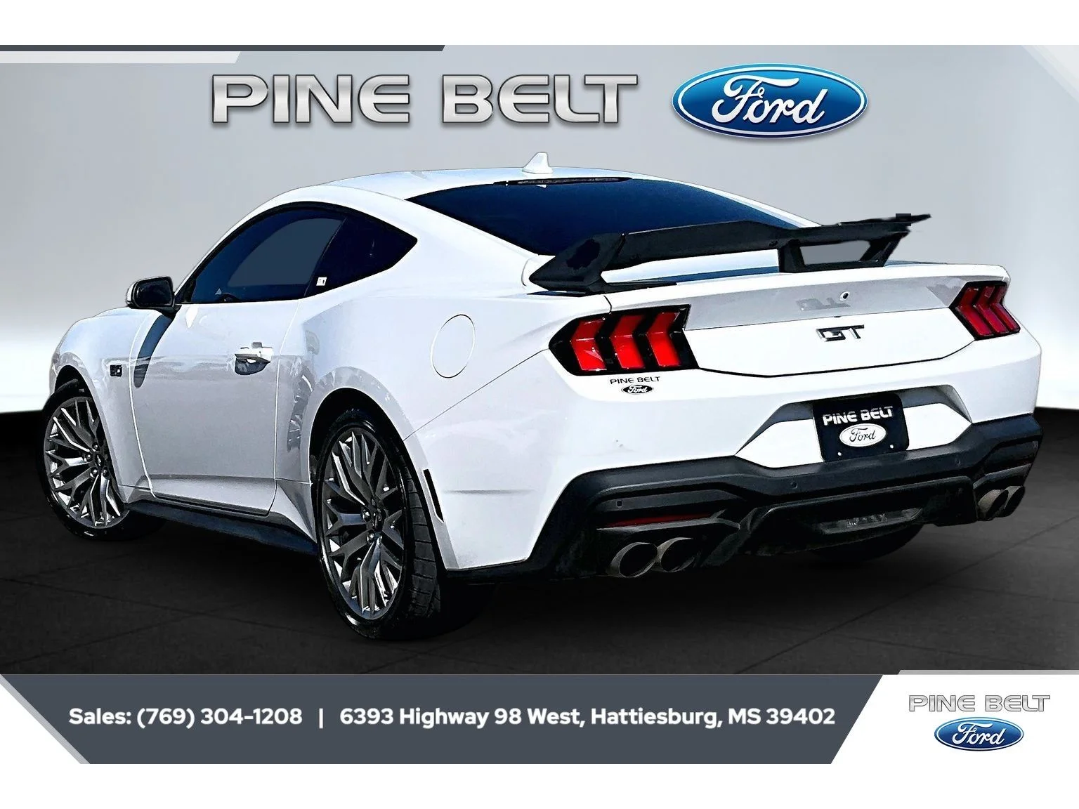 Used 2025 Oxford White Ford GT Premium image 2