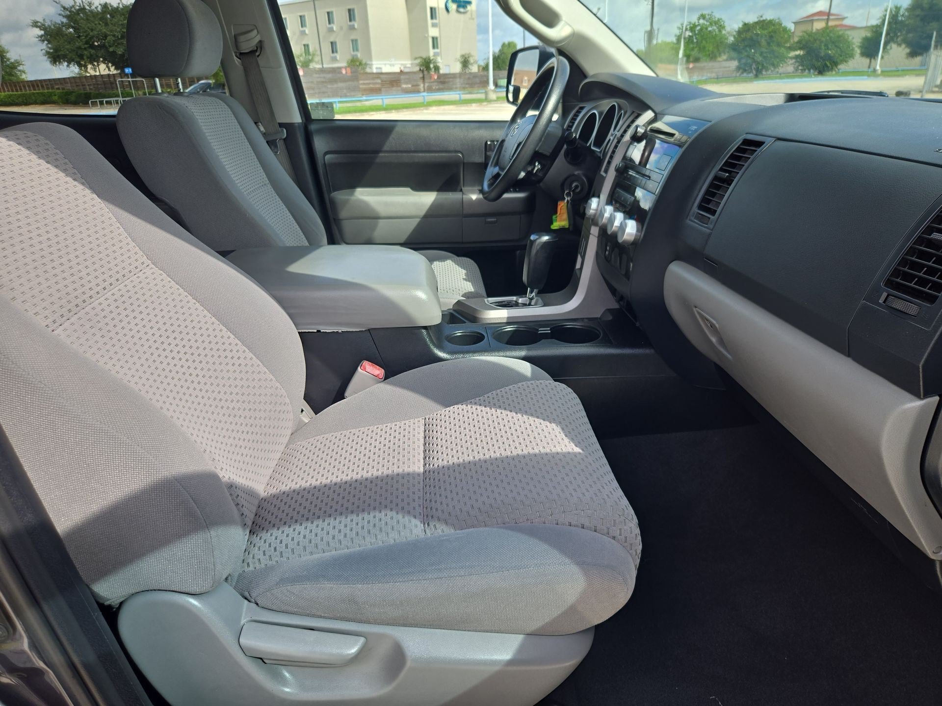 Used 2012 Magnetic Gray Metallic Toyota Grade image 27