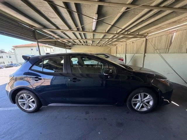 2020 Toyota Corolla SE AT's photo