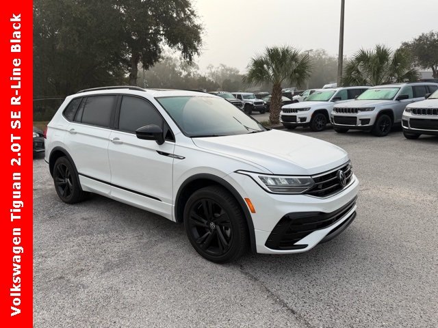 2023 Volkswagen Tiguan SE R-LINE BLACK