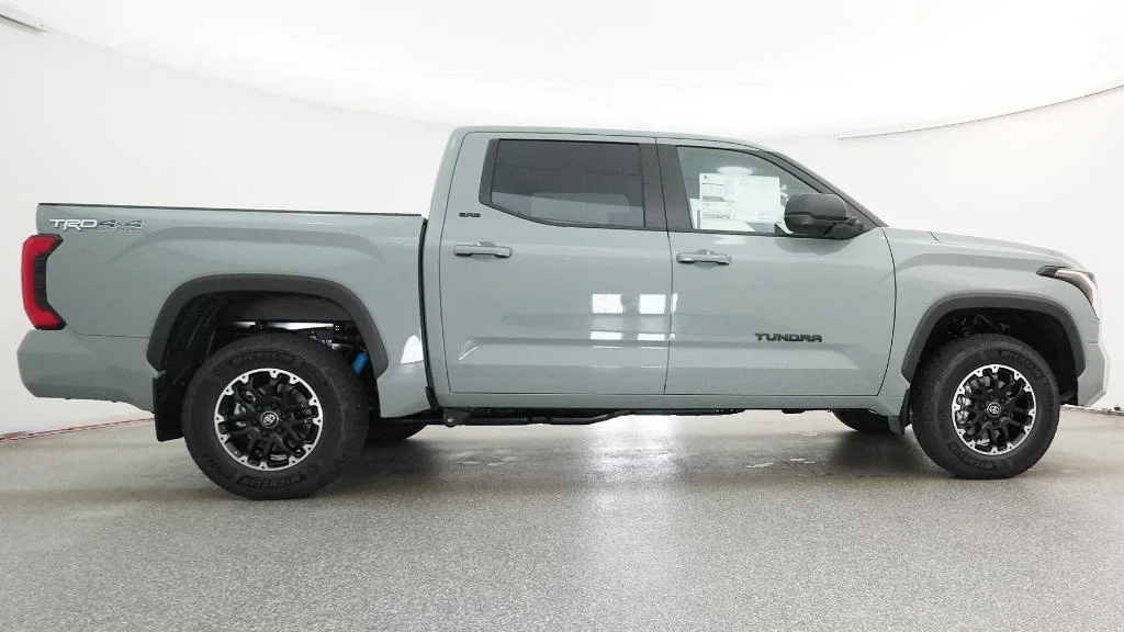 New 2026 Lunar Rock Toyota SR5 image 21