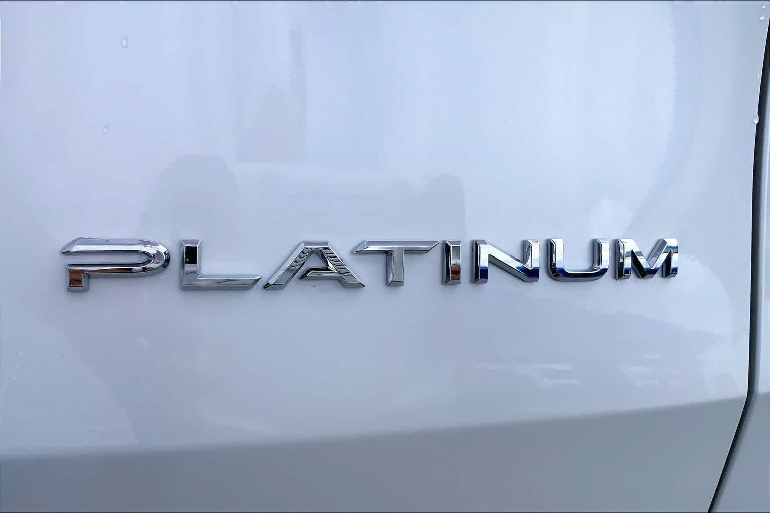 Used 2026 Wind Chill Pearl Toyota Platinum image 10
