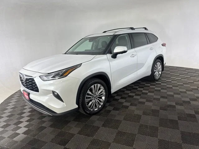 Used 2024 Beige Toyota Platinum image 3