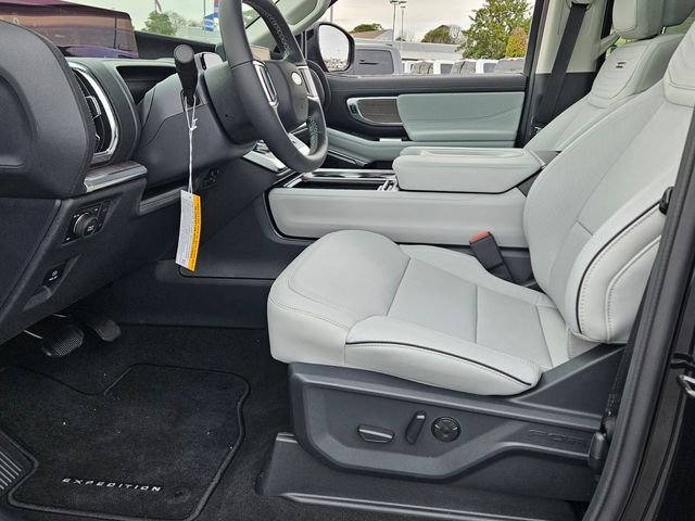 New 2026 Agate Black Metallic Ford Platinum® image 11
