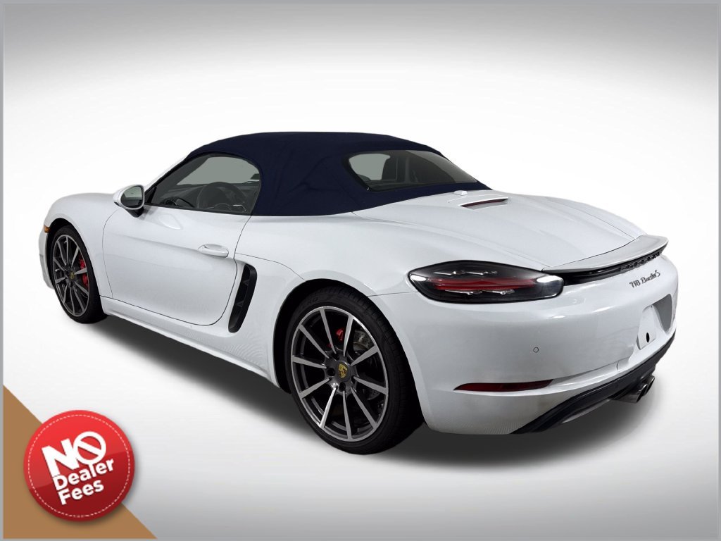 Used 2017  Porsche S image 5