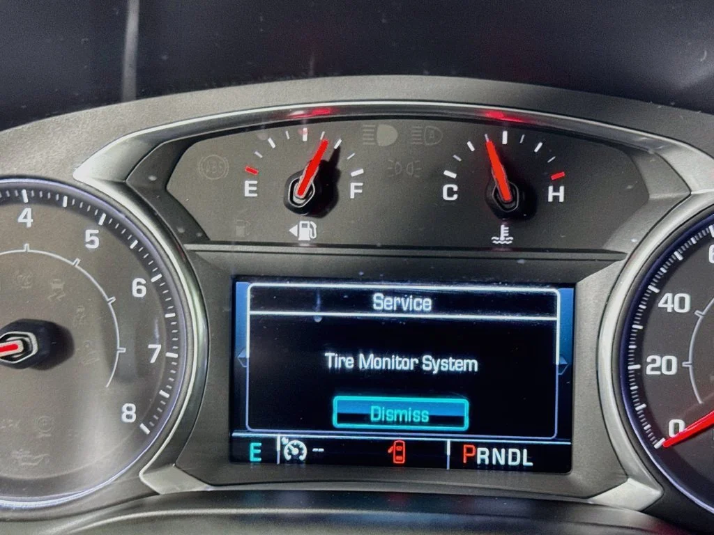 Used 2019 Smokey Quartz Metallic GMC SLT-1 image 15